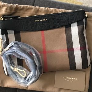 NWT Burberry House Check Crossbody Clutch Bag